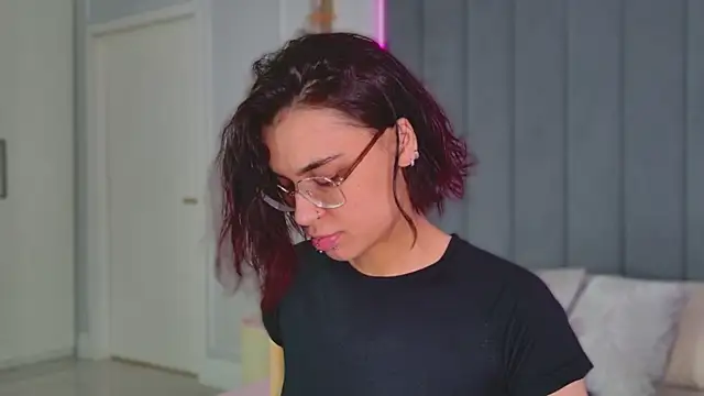 VioletAsh online show from 7, 5, 2026