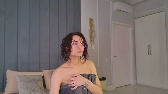VioletAsh online show from 25, 6, 2026