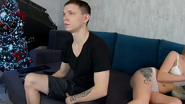 MonikaVAlex online show from 17, 12, 2025