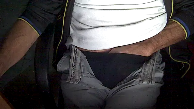 Snapshot of velikifant7 chatting on 19, 12, 2025 velikifant7 online show from 19, 12, 2025