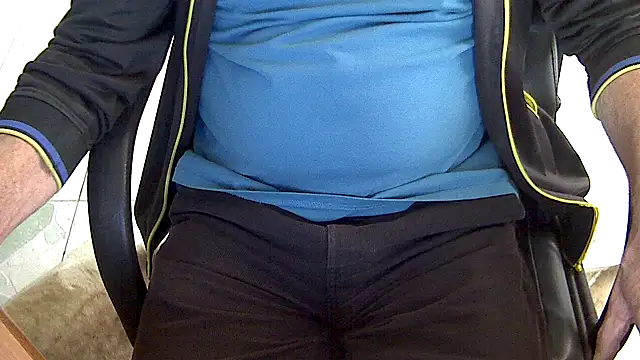 Snapshot of velikifant7 chatting on 3, 4, 2026 velikifant7 online show from 3, 4, 2026