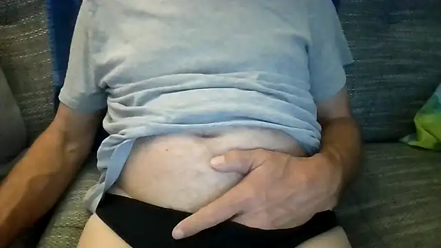 Snapshot of velikifant7 chatting on 12, 4, 2026 velikifant7 online show from 12, 4, 2026