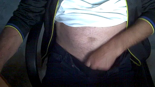 Snapshot of velikifant7 chatting on 21, 4, 2026 velikifant7 online show from 21, 4, 2026