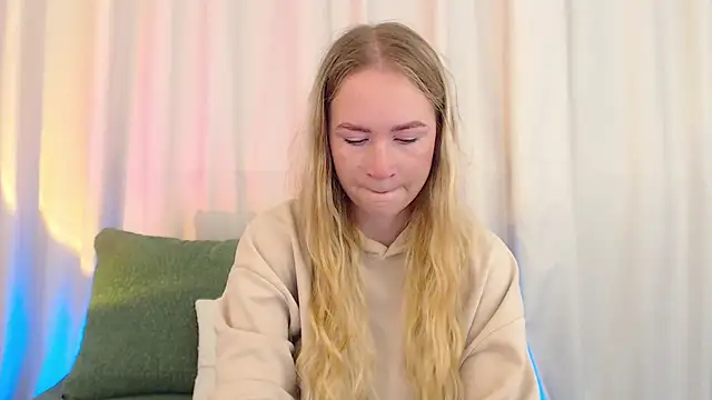 Mystic Chloe online show from 16, 9, 2025