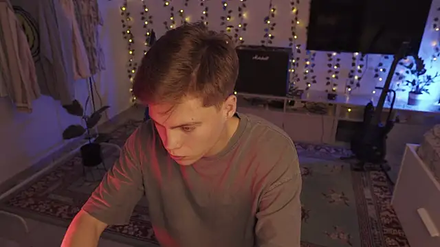 Snapshot of RusBradPitt chatting on 24, 9, 2025 RusBradPitt online show from 24, 9, 2025