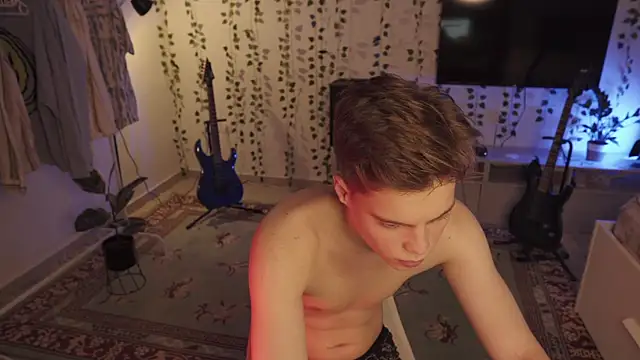 Snapshot of RusBradPitt chatting on 26, 9, 2025 RusBradPitt online show from 26, 9, 2025