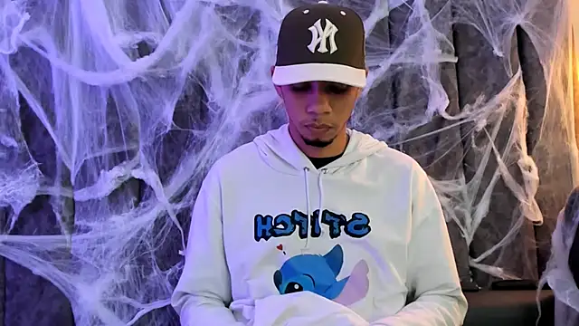 Snapshot of DustinandJordan chatting on 10, 10, 2025 DustinandJordan online show from 10, 10, 2025