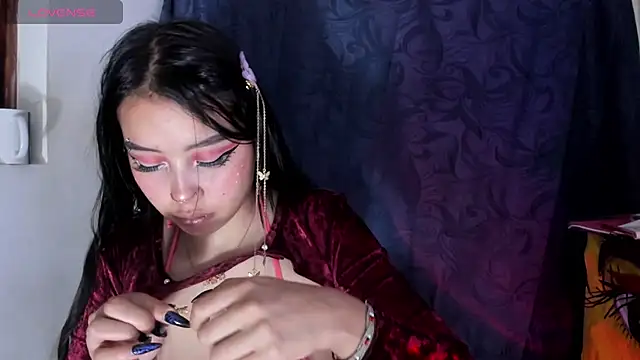 Snapshot of Viioleett_cum chatting on 31, 10, 2025 Viioleett cum online show from 31, 10, 2025