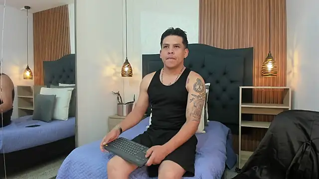 Dominic Taylor  online show from 12, 10, 2025