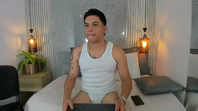 Dominic Taylor  online show from 24, 10, 2025