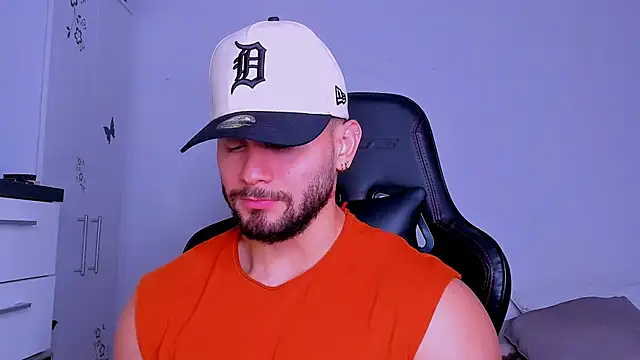 andrewcorey1 online show from 23, 9, 2025