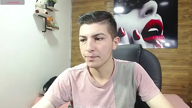 Snapshot of taner_king chatting on 4, 10, 2025 taner king online show from 4, 10, 2025