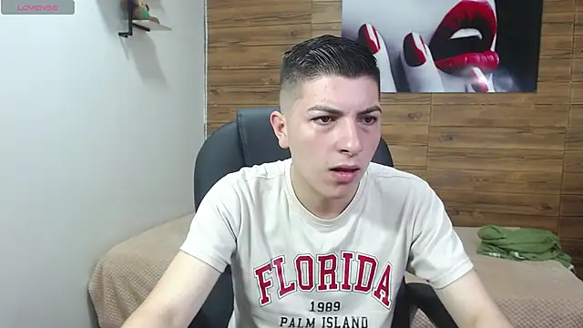 Snapshot of taner_king chatting on 22, 10, 2025 taner king online show from 22, 10, 2025