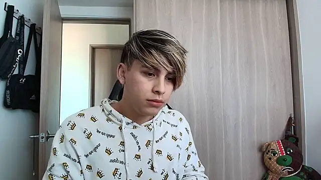 brunothompson3 online show from 21, 9, 2025