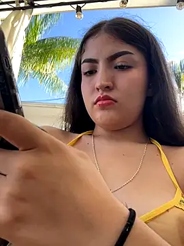 Gaby-Herrera online show from 18, 10, 2025