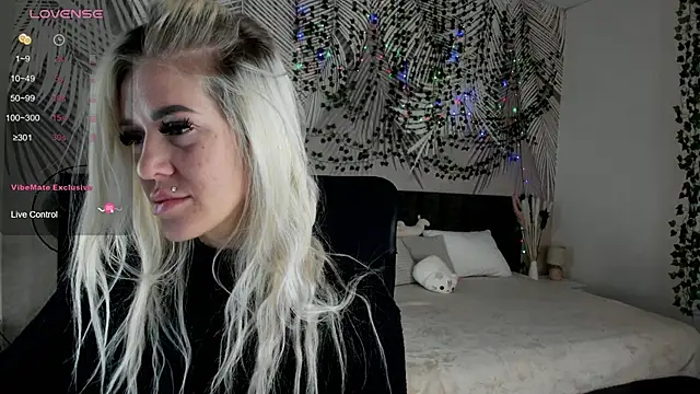 Kira Key online show from 21, 2, 2026