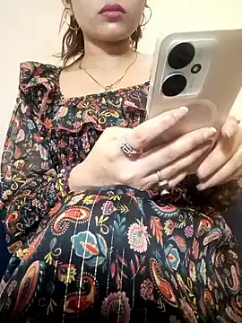 TheSassyGirl7 online show from 19, 5, 2026