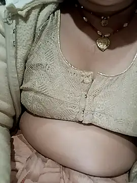 Snapshot of CUTGIRL76 chatting on 13, 1, 2026 CUTGIRL76 online show from 13, 1, 2026