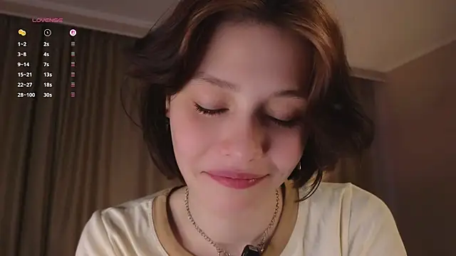 LurleneRamo online show from 9, 9, 2025