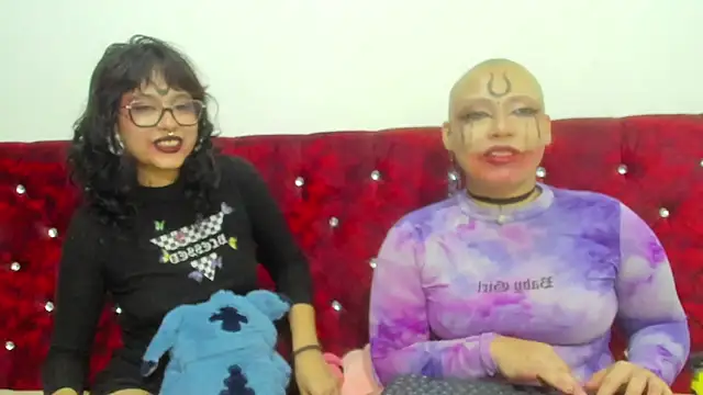 Snapshot of Cherry_vald chatting on 19, 10, 2025 Cherry vald online show from 19, 10, 2025