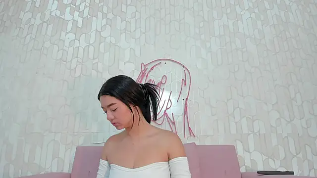 scarletross  online show from 7, 10, 2025