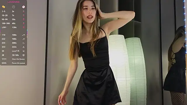 Snapshot of Quinavelle chatting on 4, 3, 2026 Quinavelle online show from 4, 3, 2026