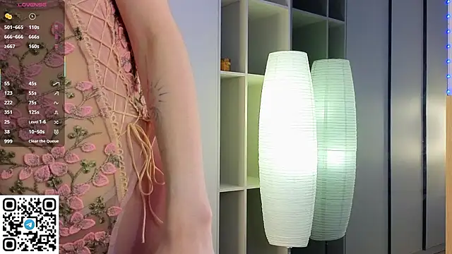 Snapshot of Quinavelle chatting on 11, 3, 2026 Quinavelle online show from 11, 3, 2026