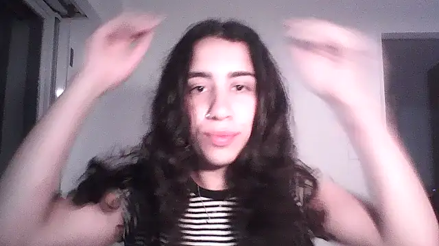 Snapshot of Souphicherry chatting on 20, 9, 2025 Souphicherry online show from 20, 9, 2025