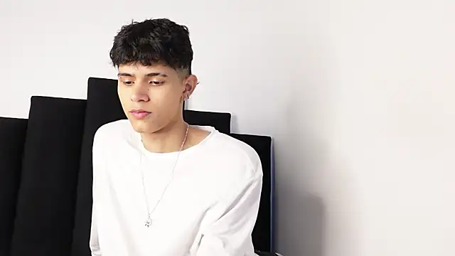Snapshot of alexmark_ chatting on 30, 9, 2025 alexmark  online show from 30, 9, 2025