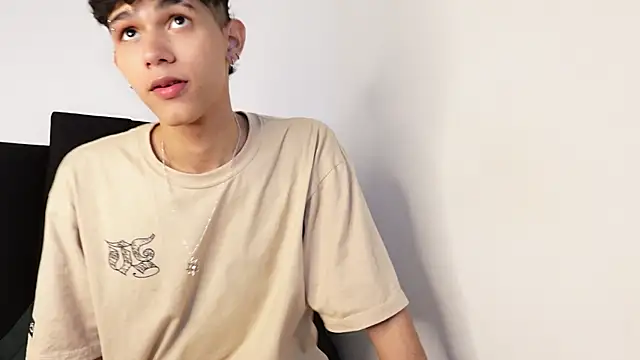 Snapshot of alexmark_ chatting on 1, 10, 2025 alexmark  online show from 1, 10, 2025