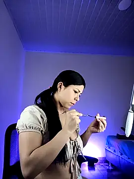 SiennaValera online show from 21, 12, 2025