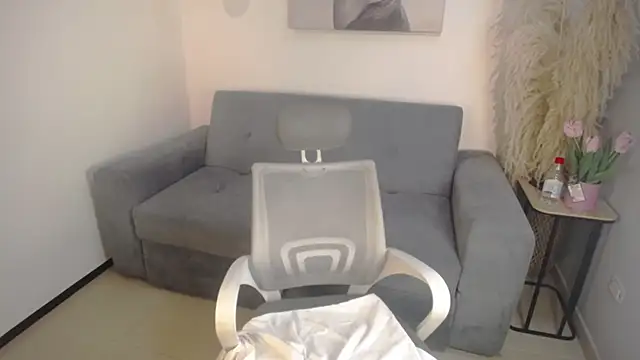 KateOwens  online show from 8, 6, 2026