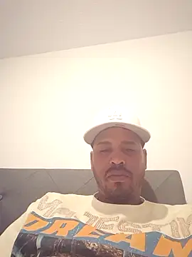 Snapshot of Danypeluche chatting on 2, 11, 2025 Danypeluche online show from 2, 11, 2025