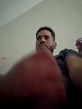 Snapshot of Danypeluche chatting on 11, 11, 2025 Danypeluche online show from 11, 11, 2025