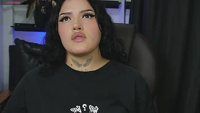 Snapshot of sari_belle chatting on 18, 4, 2026 sari belle online show from 18, 4, 2026