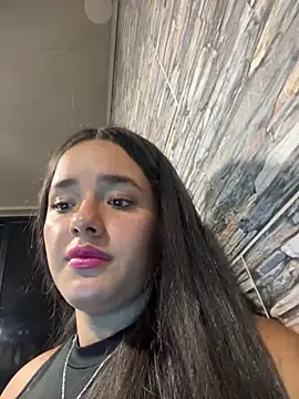Snapshot of Luciaparker03 chatting on 23, 9, 2025 Luciaparker03 online show from 23, 9, 2025