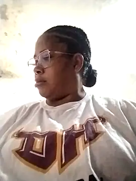 Snapshot of Big_ass_submissive chatting on 26, 9, 2025 Big ass submissive online show from 26, 9, 2025