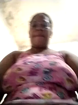 Snapshot of Big_ass_submissive chatting on 29, 9, 2025 Big ass submissive online show from 29, 9, 2025