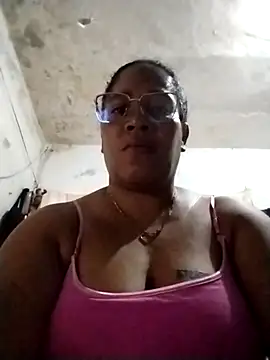 Snapshot of Big_ass_submissive chatting on 28, 10, 2025 Big ass submissive online show from 28, 10, 2025