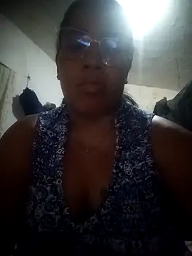 Snapshot of Big_ass_submissive chatting on 4, 11, 2025 Big ass submissive online show from 4, 11, 2025