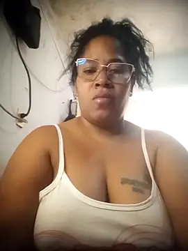 Snapshot of Big_ass_submissive chatting on 1, 12, 2025 Big ass submissive online show from 1, 12, 2025