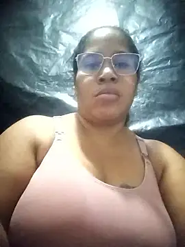 Snapshot of Big_ass_submissive chatting on 4, 12, 2025 Big ass submissive online show from 4, 12, 2025