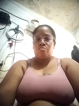 Snapshot of Big_ass_submissive chatting on 4, 12, 2025 Big ass submissive online show from 4, 12, 2025