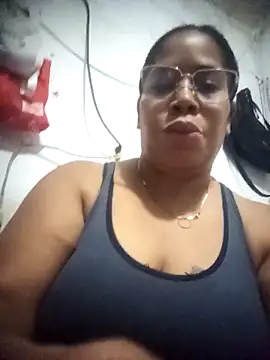 Snapshot of Big_ass_submissive chatting on 15, 12, 2025 Big ass submissive online show from 15, 12, 2025