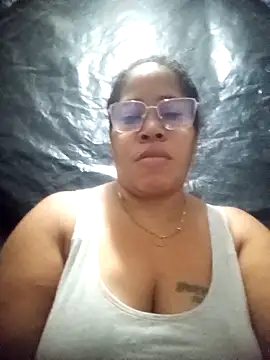 Snapshot of Big_ass_submissive chatting on 18, 12, 2025 Big ass submissive online show from 18, 12, 2025