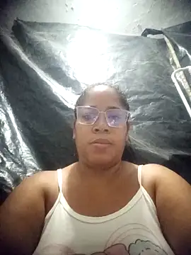 Big ass submissive online show from 27, 3, 2026