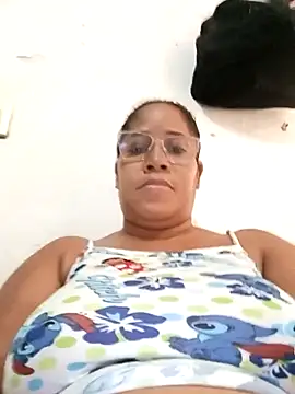 Big ass submissive online show from 9, 5, 2026