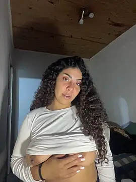 Snapshot of A_maddy chatting on 13, 6, 2026 A maddy online show from 13, 6, 2026
