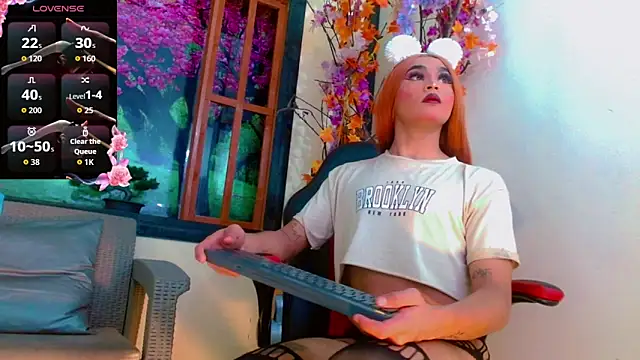 Snapshot of Natasha_clifford chatting on 18, 12, 2025 Natasha clifford online show from 18, 12, 2025