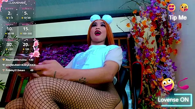 Snapshot of Natasha_clifford chatting on 19, 12, 2025 Natasha clifford online show from 19, 12, 2025